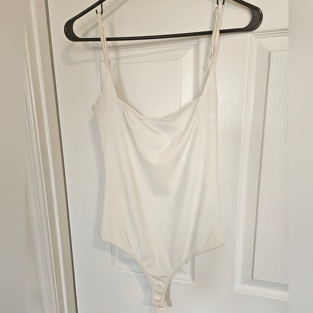 Lulu's Elegant White Sleeveless Top